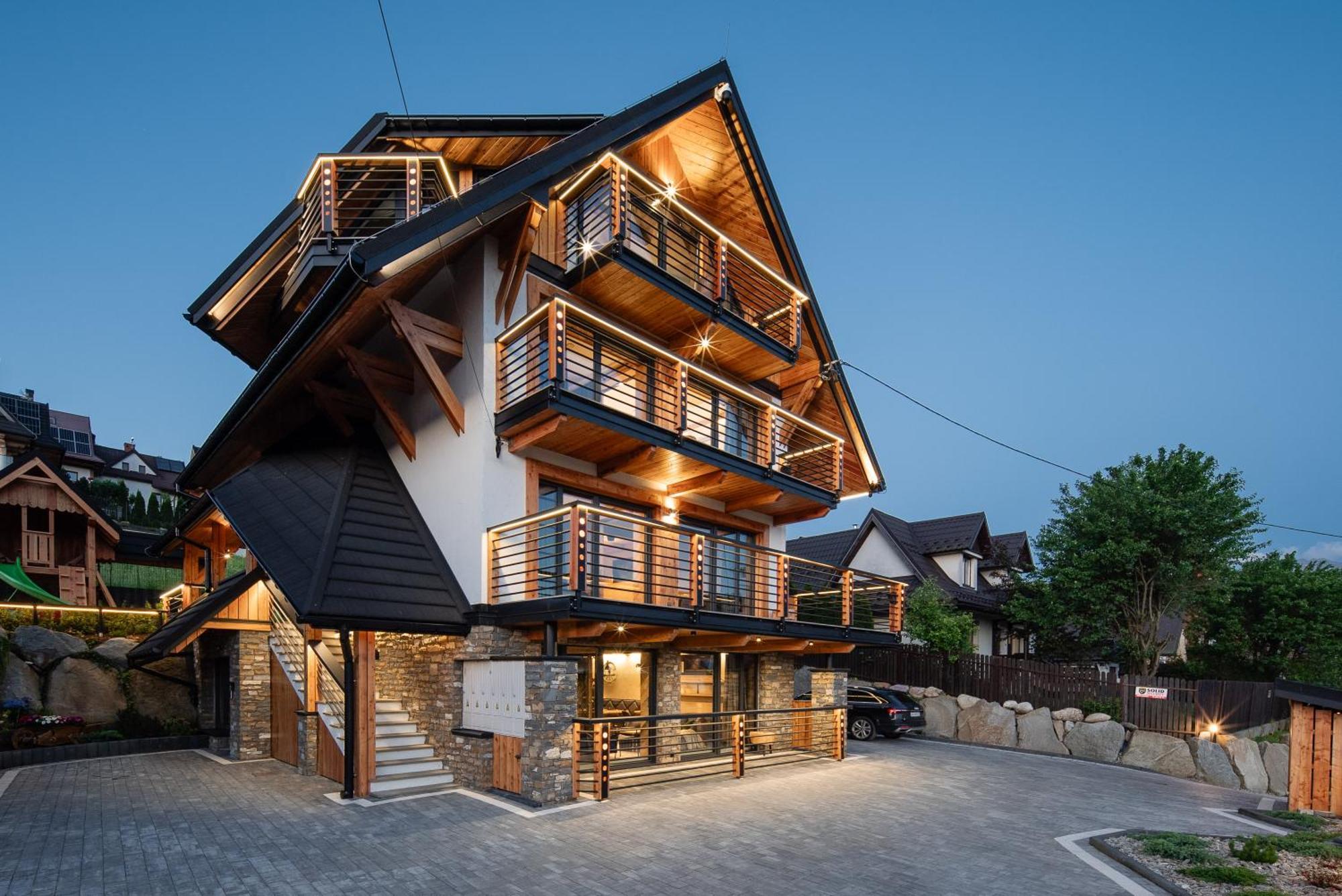 Mountain Base - Milton Bachledzki Wierch 4