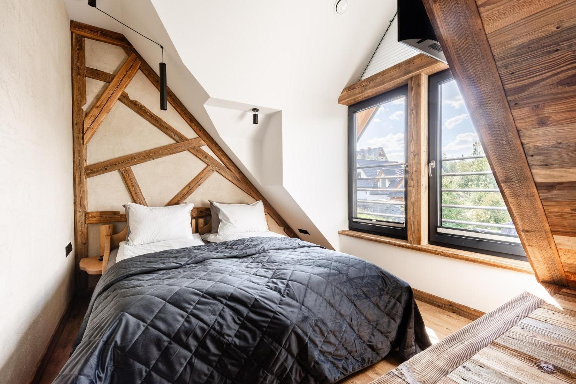 Mountain Base - Milton Bachledzki Wierch 4